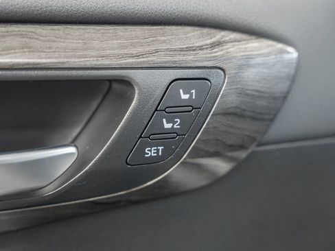 New 2026 Toyota Highlander Platinum image 43