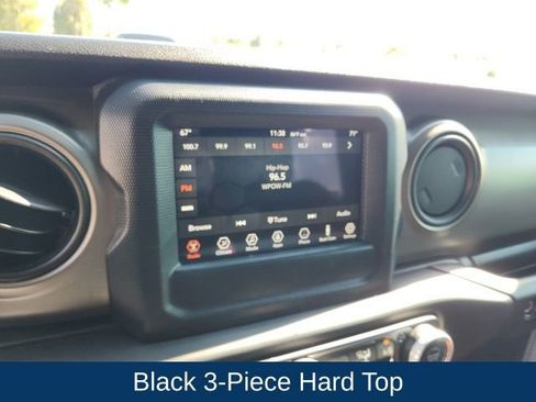 Used 2018 Jeep Wrangler Sport image 29