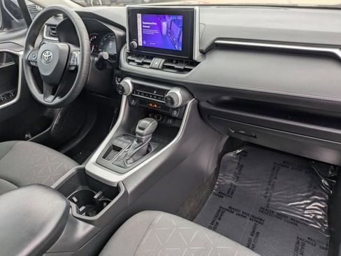 Used 2024 Toyota RAV4 XLE image 32