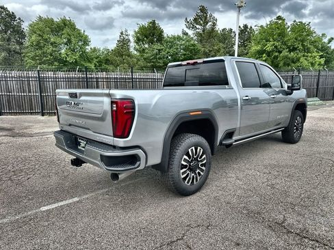 New 2026 GMC Sierra 2500 Denali Ultimate w/ Max Trailering Package image 11