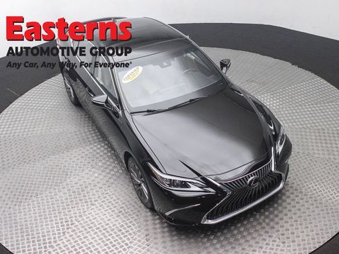 Used 2020 Lexus ES 350 w/ Accessory Package FWD image 3