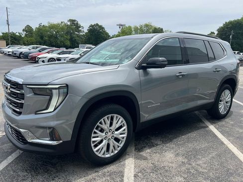 New 2026 GMC Acadia Elevation w/ Elevation Premium Package FWD image 17