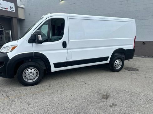 Used 2023 RAM ProMaster 3500 w/ Lane Management Group FWD image 2
