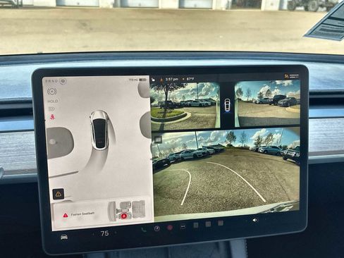 Used 2024 Tesla Model Y Long Range image 26