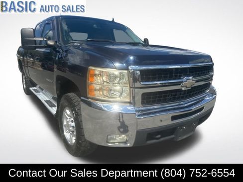 Used 2010 Chevrolet Silverado 2500 LTZ w/ Convenience Package image 3