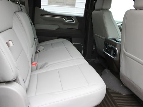 New 2026 Chevrolet Silverado 1500 LTZ w/ Z71 Off-Road Package image 28