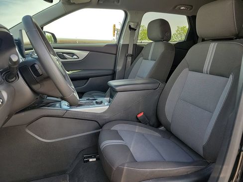 Used 2024 Chevrolet Blazer LT w/ Convenience Package FWD image 12