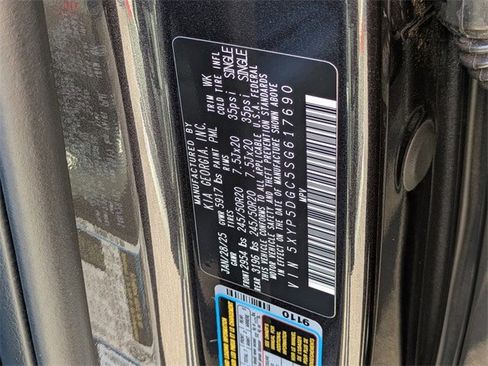 Used 2025 Kia Telluride SX Prestige X-Line image 37