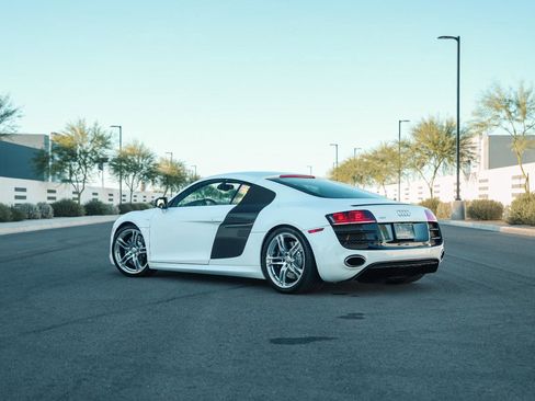 Used 2010 Audi R8 V10 image 3