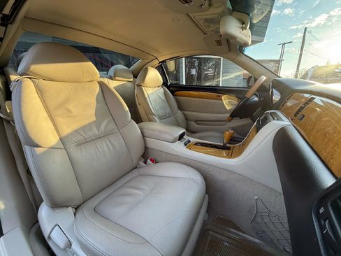 Used 2002 Lexus SC 430 Convertible image 25