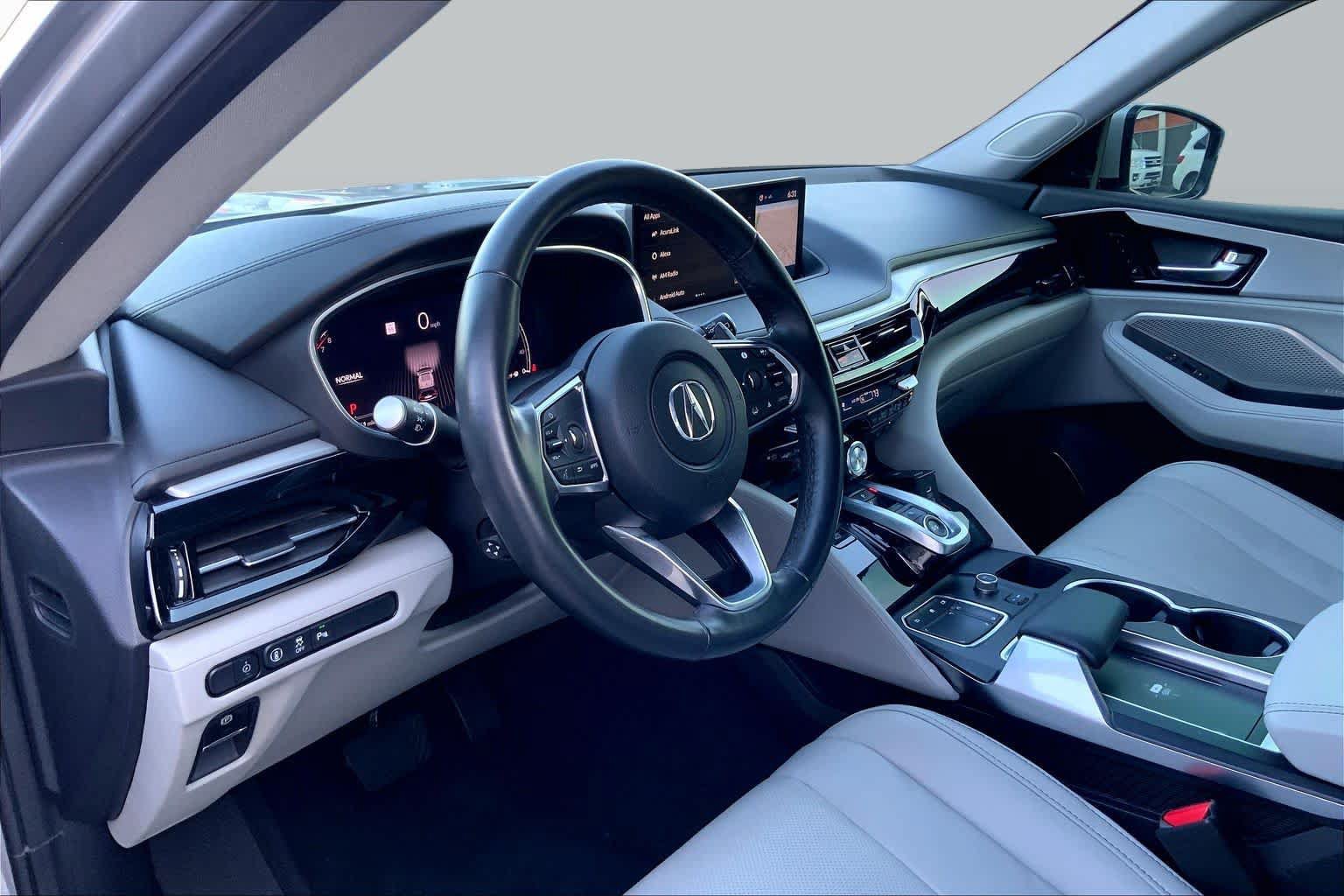 Used 2024 Acura MDX w/ Technology Package FWD image 17