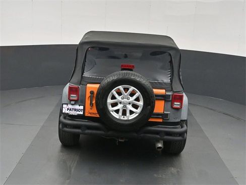 Used 2012 Jeep Wrangler Sport w/ Connectivity Group image 31