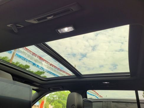 Used 2021 Cadillac Escalade Sport w/ Driver Assist Tech Package AWD/4WD image 25