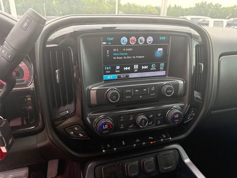 Used 2018 Chevrolet Silverado 1500 LTZ Z71 w/ LTZ Plus Package AWD/4WD image 14