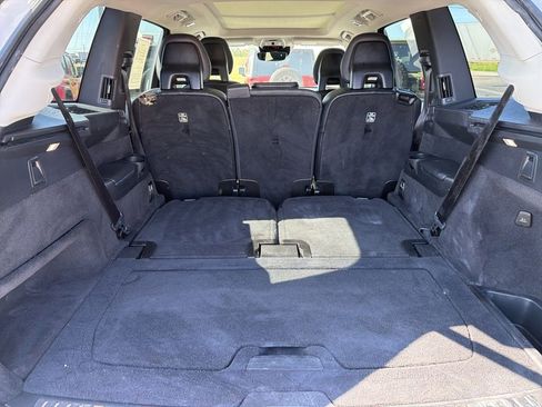Used 2017 Volvo XC90 T6 Momentum w/ Vision Package AWD/4WD image 11