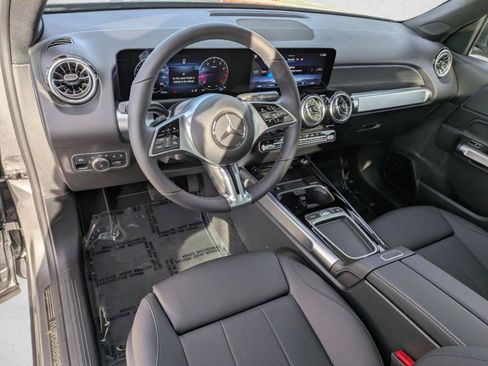 New 2026 Mercedes-Benz GLB 250 4MATIC image 21