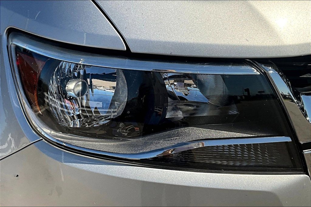 Used 2017 Chevrolet Colorado LT RWD image 32
