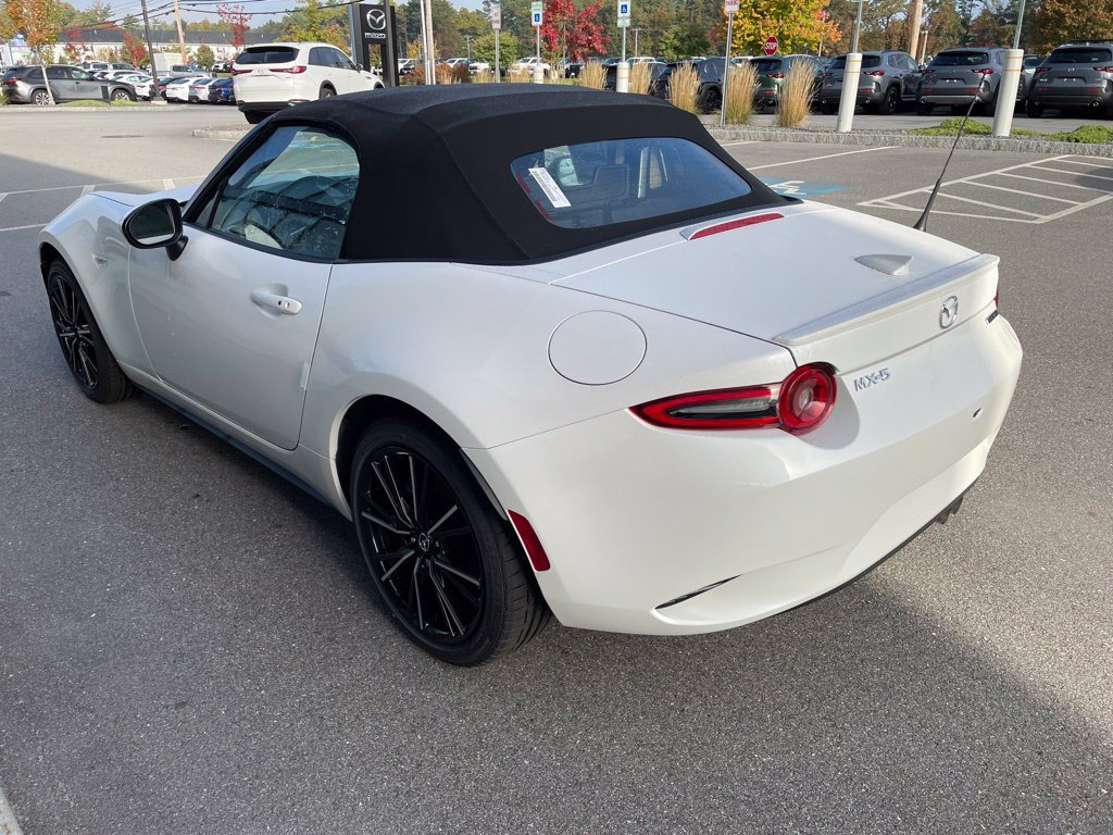 New 2026 MAZDA MX-5 Miata Grand Touring RWD image 9