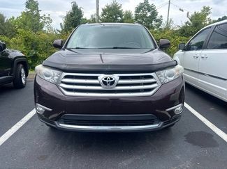 Used 2012 Toyota Highlander Limited w/ Tow Pkg AWD/4WD video 2