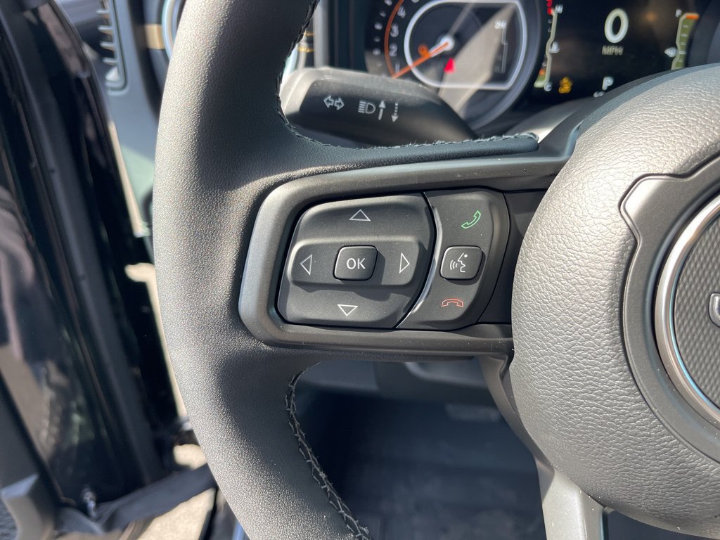 New 2026 Jeep Gladiator Sport AWD/4WD image 15