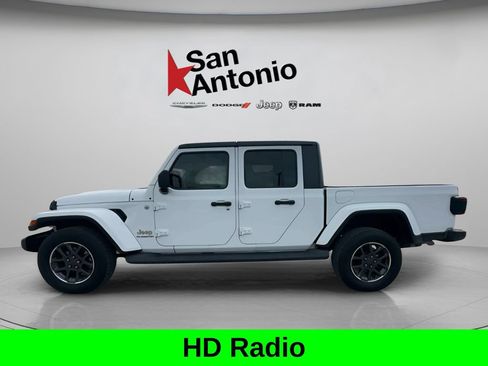 Certified 2021 Jeep Gladiator Overland AWD/4WD image 8