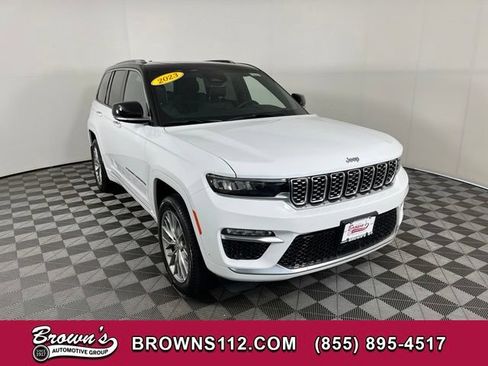 Used 2023 Jeep Grand Cherokee Summit AWD/4WD image 1