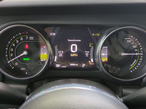 Used 2023 Jeep Wrangler Unlimited Sahara AWD/4WD image 33