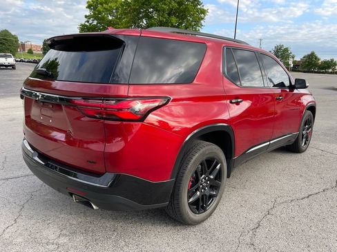 Used 2022 Chevrolet Traverse Premier w/ Redline Edition AWD/4WD image 3