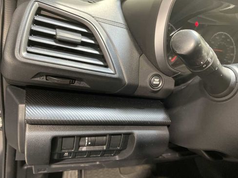 Used 2018 Subaru Crosstrek 2.0i Premium image 24