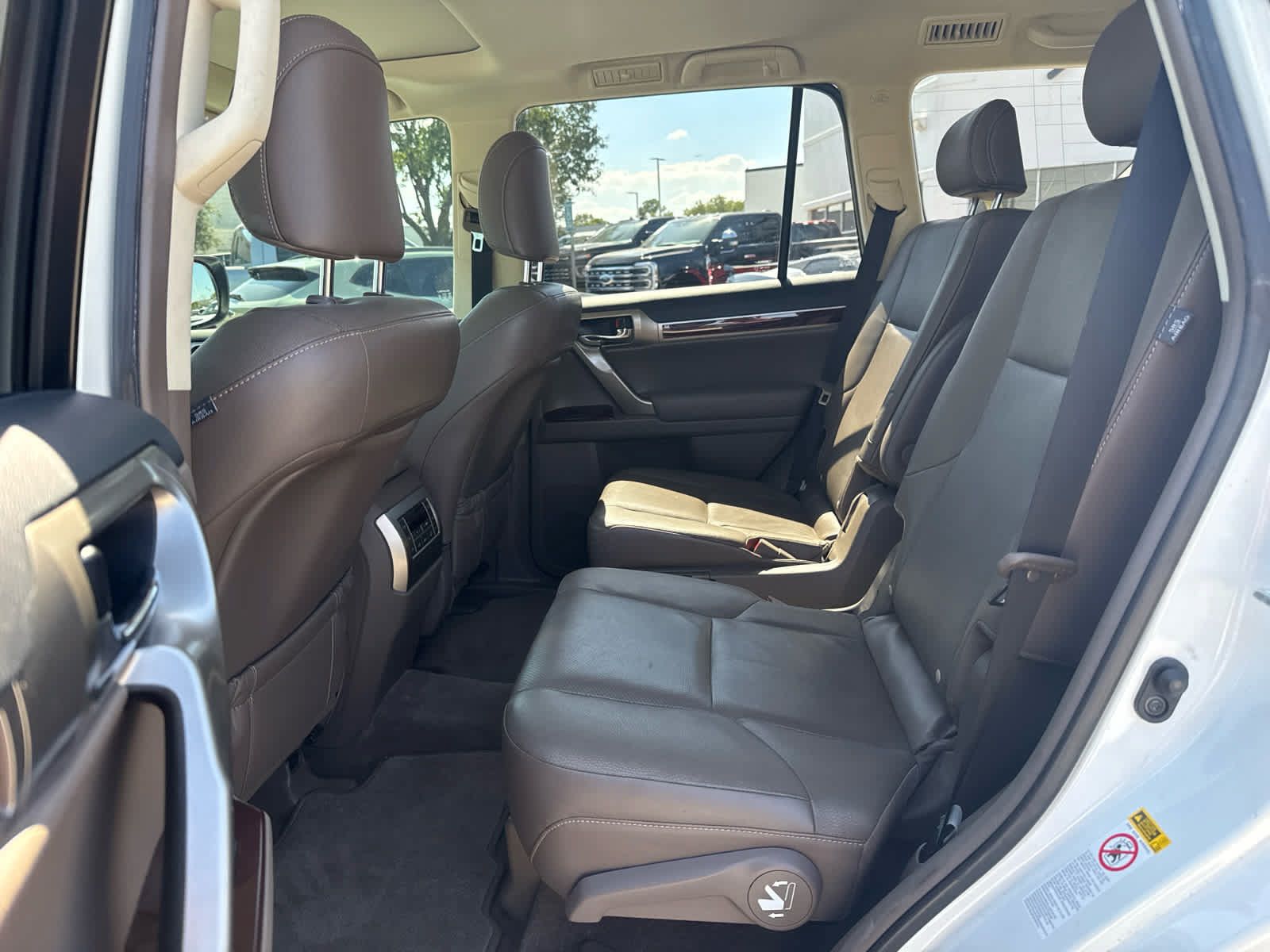 Used 2018 Lexus GX 460 Premium AWD/4WD image 8