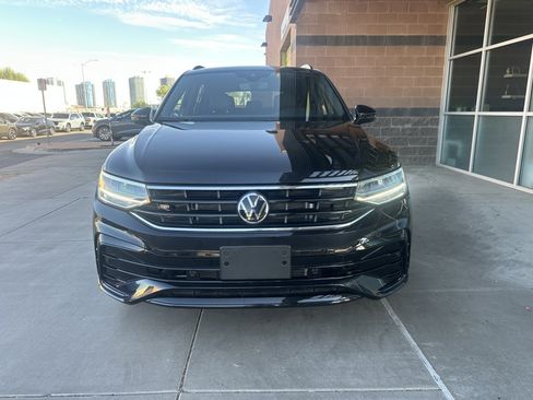 Used 2024 Volkswagen Tiguan SE R-Line FWD image 9
