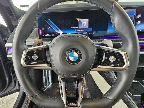 Used 2023 BMW 760i xDrive AWD/4WD image 26