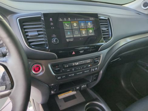 Certified 2022 Honda Pilot Special Edition image 13