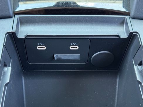 Used 2025 MAZDA MAZDA3 s image 29