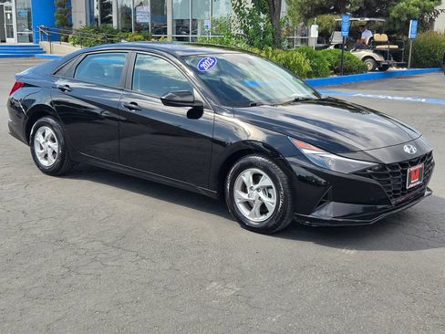 Used 2023 Hyundai Elantra SE FWD image 1