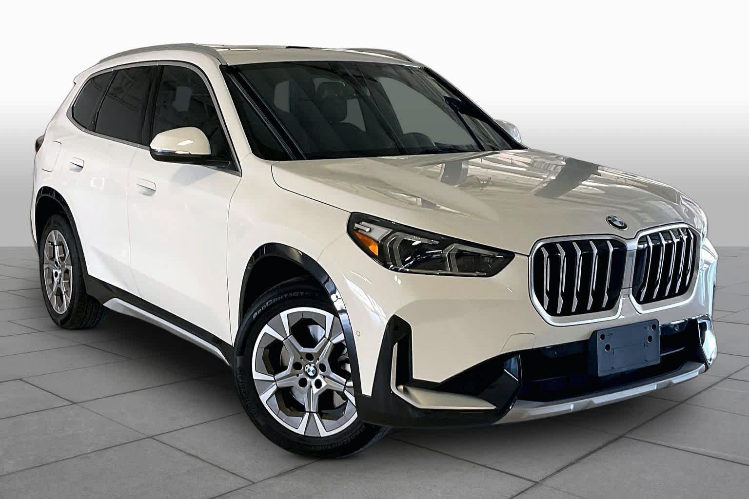 Used 2025 BMW X1 xDrive28i w/ Convenience Package AWD/4WD image 2