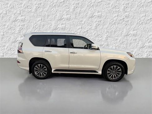 Used 2022 Lexus GX 460 Luxury image 2
