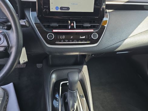 Used 2026 Toyota Corolla LE FWD image 30
