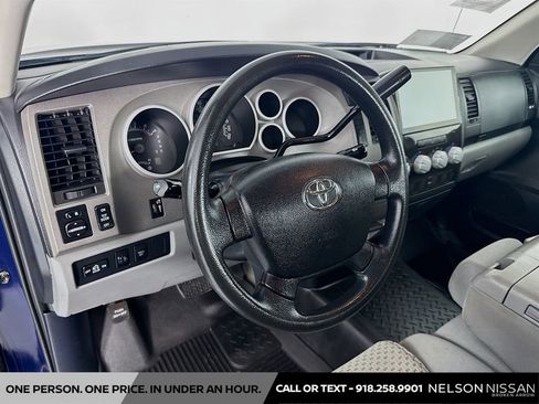 Used 2010 Toyota Tundra 4x4 Double Cab image 9