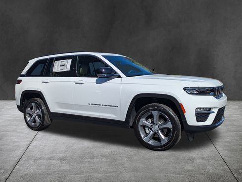 New 2025 Jeep Grand Cherokee Limited image 2