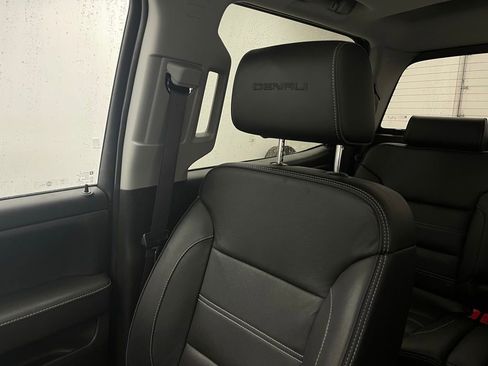 Used 2017 GMC Sierra 1500 Denali w/ Denali Ultimate Package AWD/4WD image 41