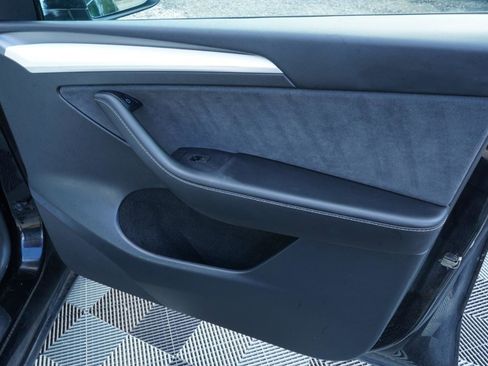 Used 2023 Tesla Model Y Performance AWD/4WD image 57
