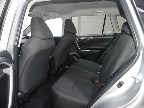 Used 2021 Toyota RAV4 LE FWD image 26