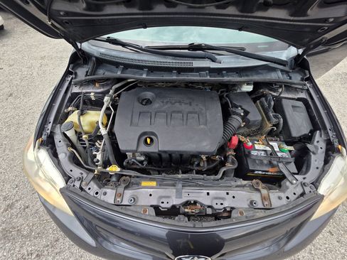 Used 2012 Toyota Corolla LE FWD image 22