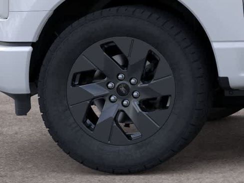 New 2025 Ford F150 Lightning Flash AWD/4WD image 19