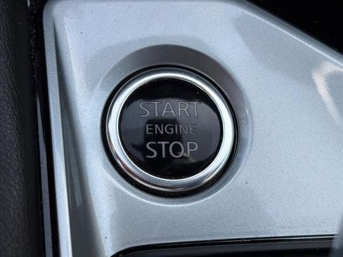 Used 2023 Nissan Altima 2.5 SR w/ SR Premium Package image 12