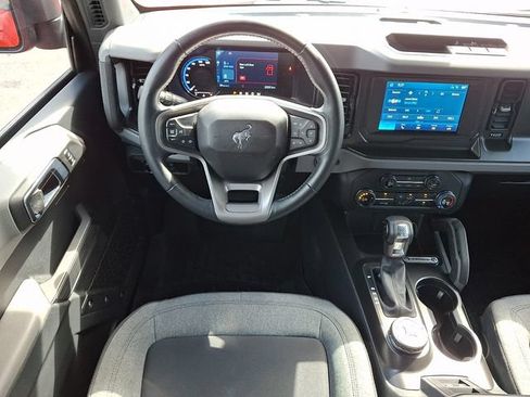 Used 2023 Ford Bronco Big Bend AWD/4WD image 2