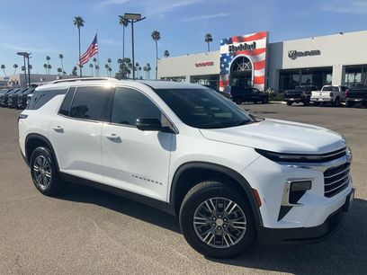 Used 2024 Chevrolet Traverse LT