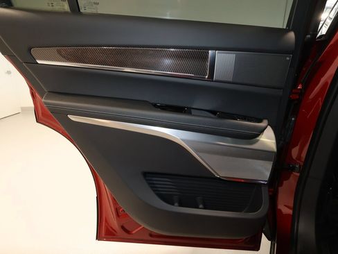 Certified 2026 Cadillac Vistiq Sport w/ LPO, Floor Liner Package AWD/4WD image 20