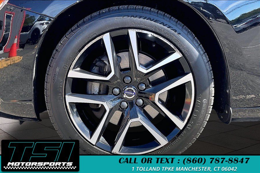Used 2017 Volvo S60 T5 Dynamic AWD/4WD image 9